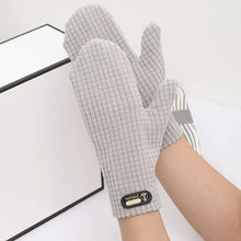 Load image into Gallery viewer, Mittens for Men Spring and Autumn Warm Cycling Driving Bike Windproof Elastic Winter Fleece Couples All-Wrapped Finger Gloves
